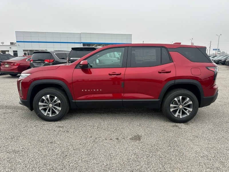 Chevrolet Equinox Vehicle Full-screen Gallery Image 2