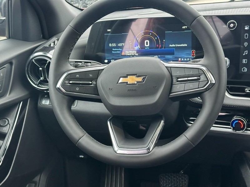 Chevrolet Equinox Vehicle Full-screen Gallery Image 6
