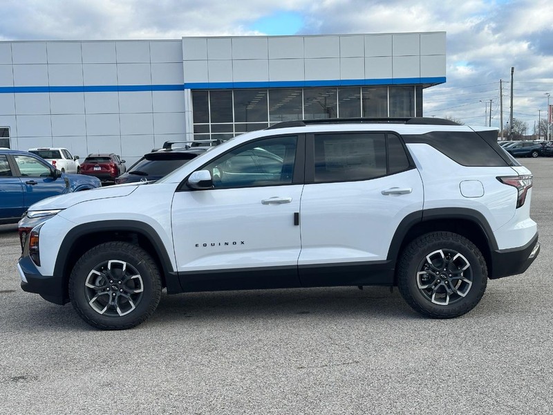 Chevrolet Equinox Vehicle Full-screen Gallery Image 2