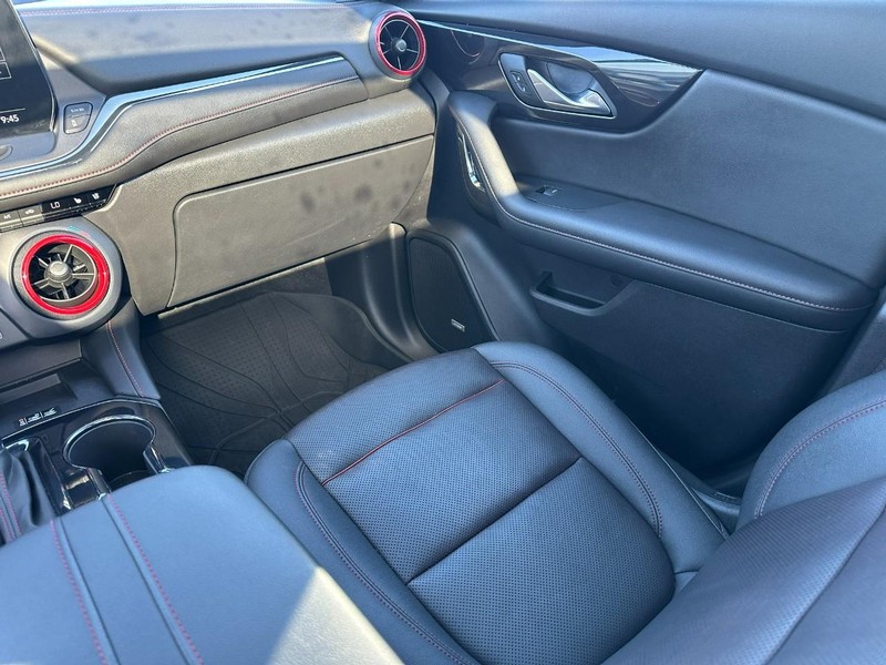 Chevrolet Blazer Vehicle Full-screen Gallery Image 16