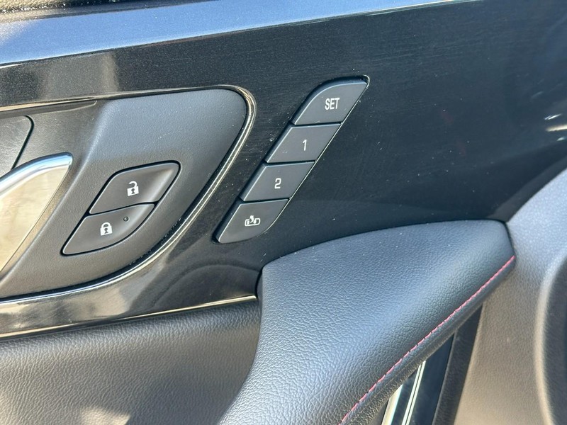 Chevrolet Blazer Vehicle Full-screen Gallery Image 18