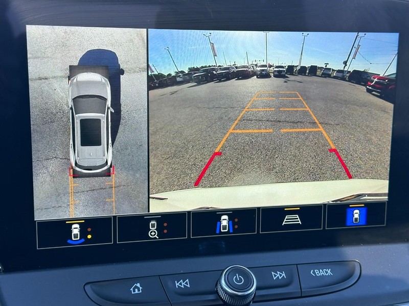 Chevrolet Blazer Vehicle Full-screen Gallery Image 25