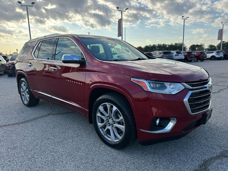 Chevrolet Traverse Vehicle Full-screen Gallery Image 8