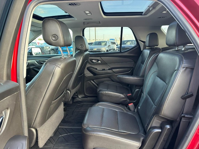 Chevrolet Traverse Vehicle Full-screen Gallery Image 10