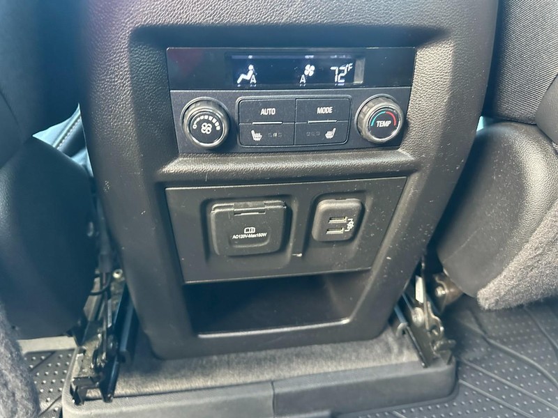 Chevrolet Traverse Vehicle Full-screen Gallery Image 13