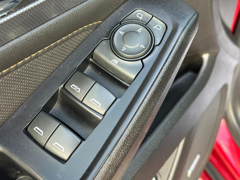 Chevrolet Traverse Vehicle Full-screen Gallery Image 19