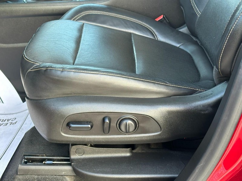 Chevrolet Traverse Vehicle Full-screen Gallery Image 21