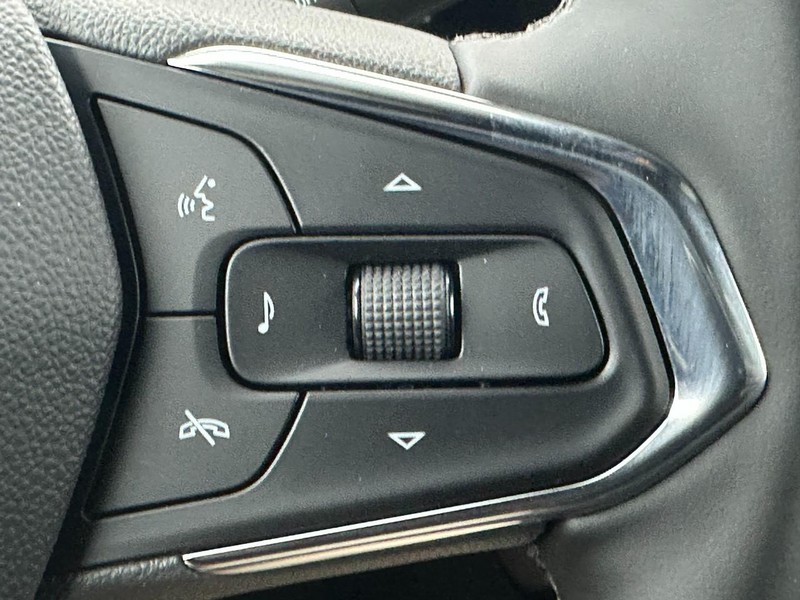 Chevrolet TrailBlazer Vehicle Full-screen Gallery Image 12