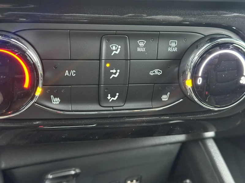 Chevrolet TrailBlazer Vehicle Full-screen Gallery Image 13