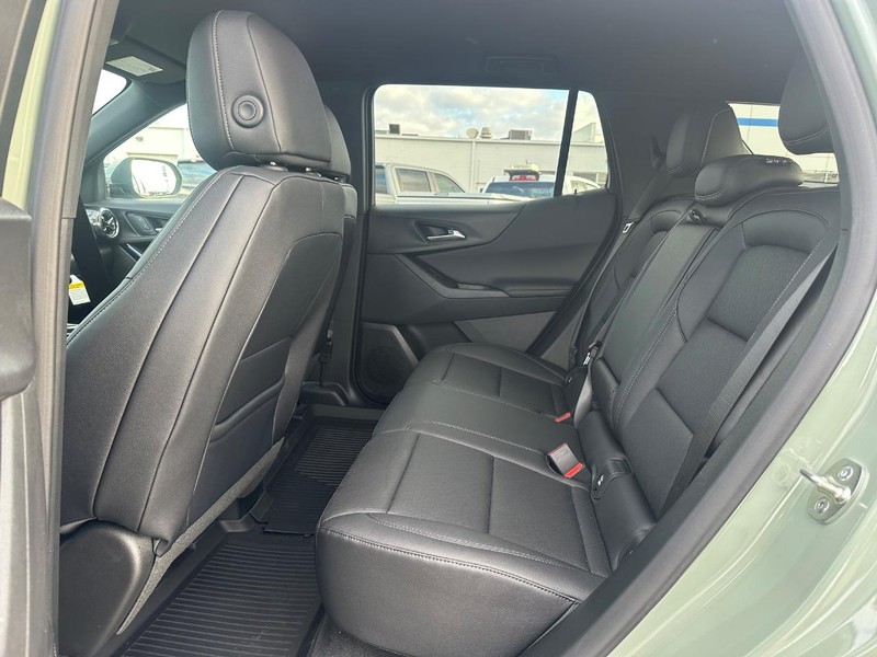 Chevrolet Equinox Vehicle Full-screen Gallery Image 5