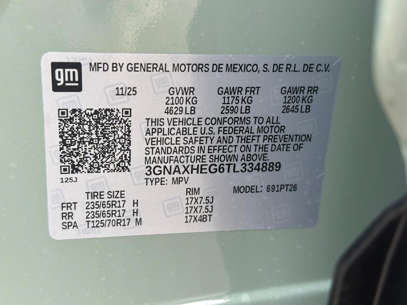 Chevrolet Equinox Vehicle Full-screen Gallery Image 18