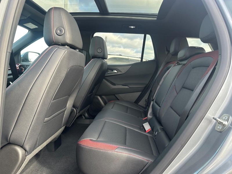 Chevrolet Equinox Vehicle Full-screen Gallery Image 5