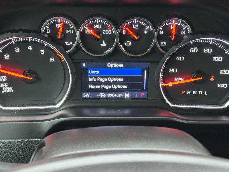 Chevrolet Silverado 1500 Vehicle Full-screen Gallery Image 20