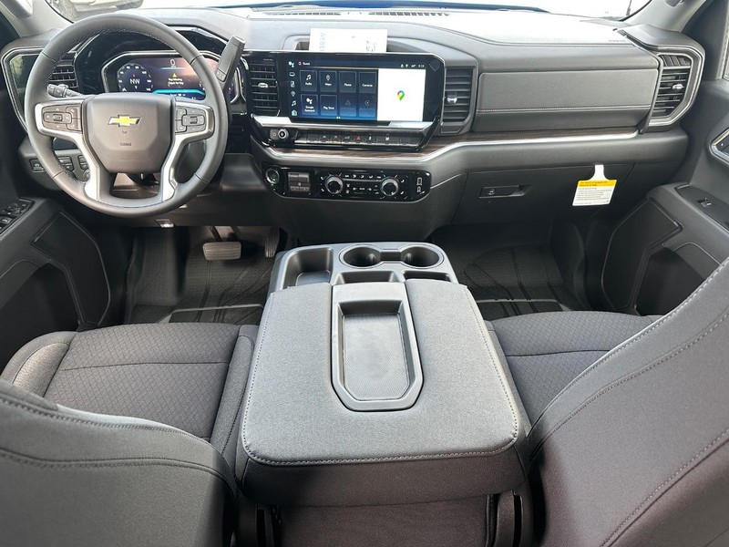 Chevrolet Silverado 1500 Vehicle Full-screen Gallery Image 6