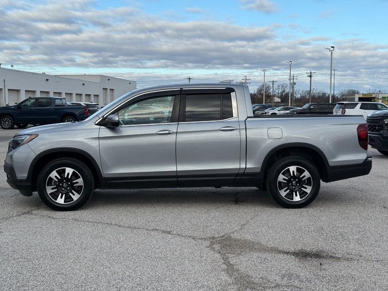 Honda Ridgeline Vehicle Full-screen Gallery Image 2