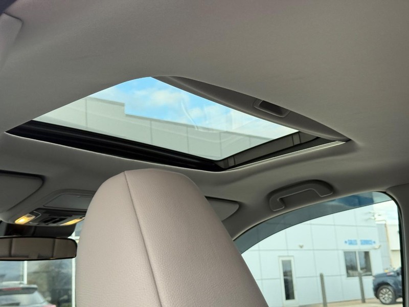 Honda Ridgeline Vehicle Full-screen Gallery Image 11