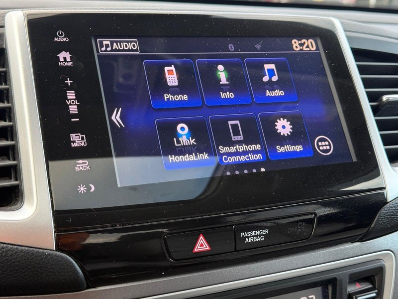 Honda Ridgeline Vehicle Full-screen Gallery Image 16