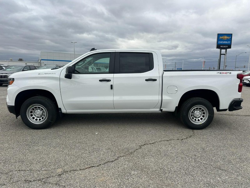Chevrolet Silverado 1500 Vehicle Full-screen Gallery Image 2