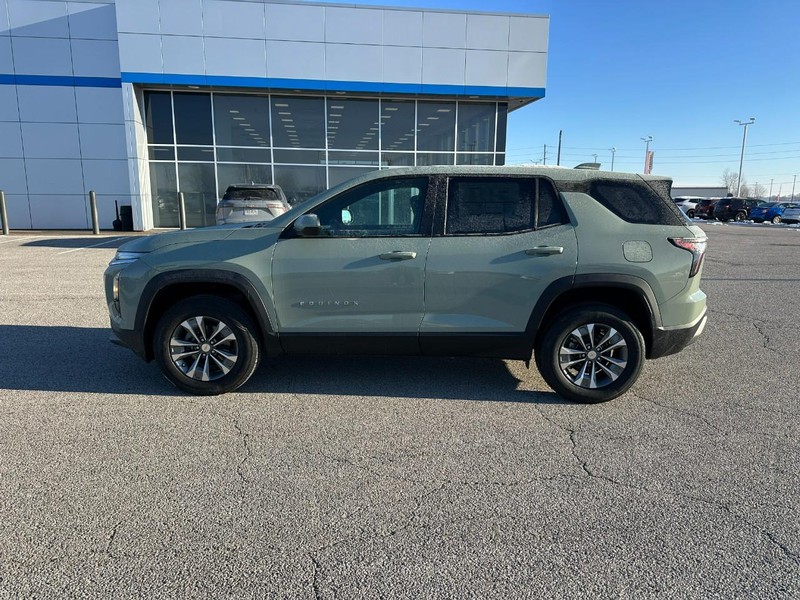 Chevrolet Equinox Vehicle Full-screen Gallery Image 2