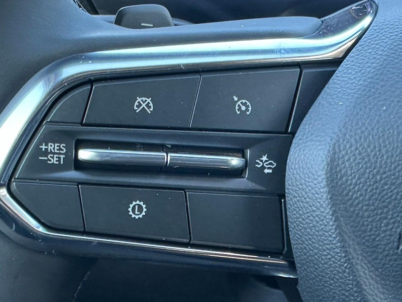 Chevrolet Equinox Vehicle Full-screen Gallery Image 11