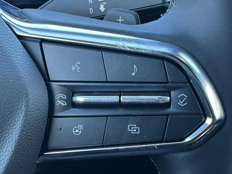 Chevrolet Equinox Vehicle Full-screen Gallery Image 12