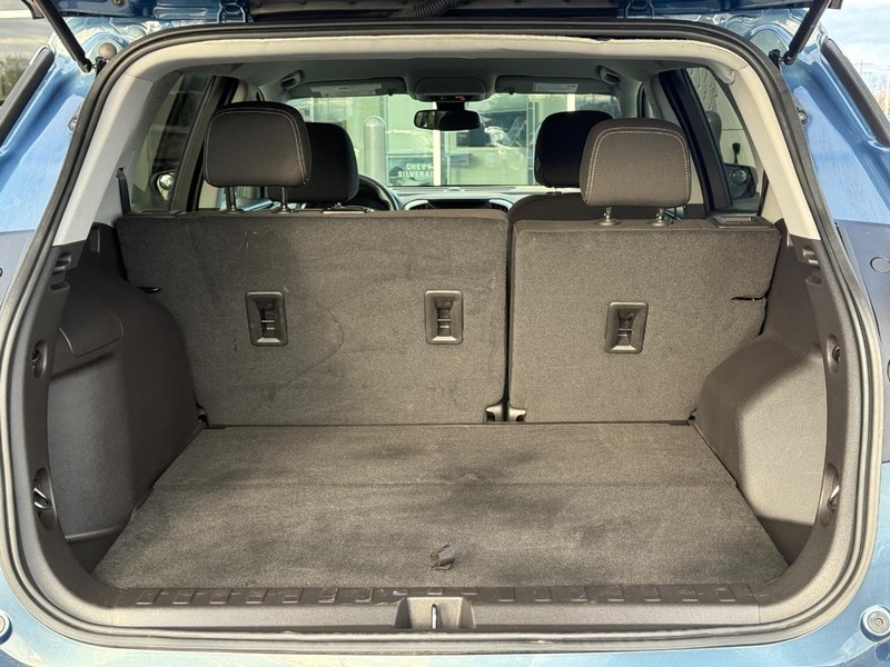 GMC Terrain Vehicle Full-screen Gallery Image 6