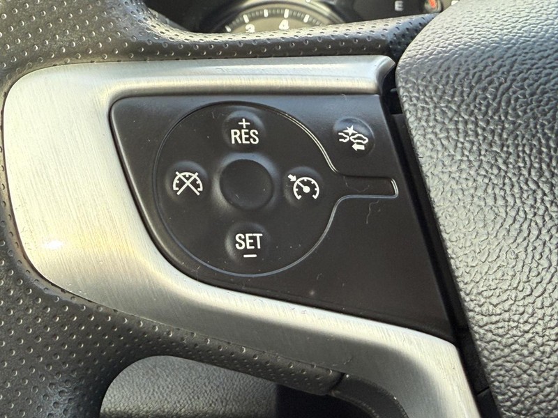 GMC Terrain Vehicle Full-screen Gallery Image 13