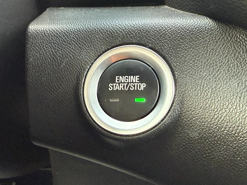 GMC Terrain Vehicle Full-screen Gallery Image 15