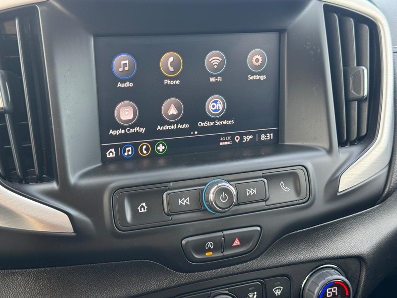 GMC Terrain Vehicle Full-screen Gallery Image 16