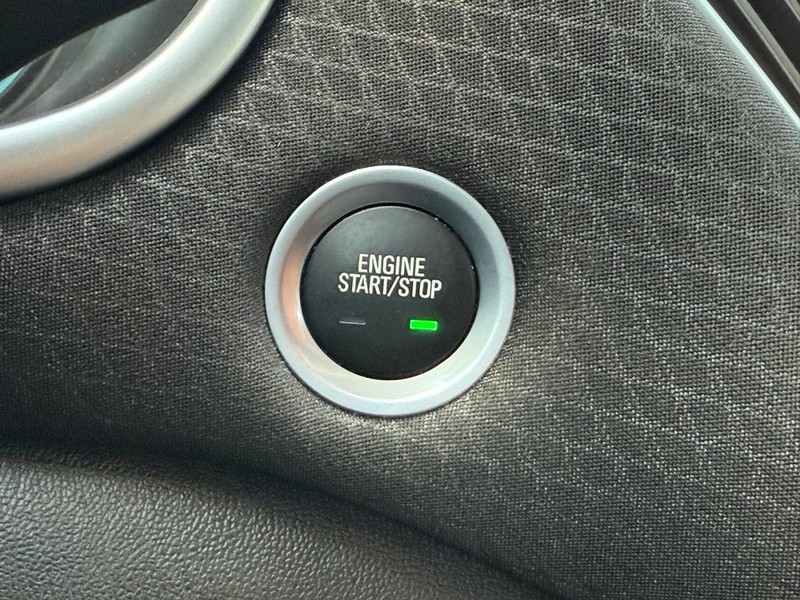 Chevrolet Malibu Vehicle Full-screen Gallery Image 15