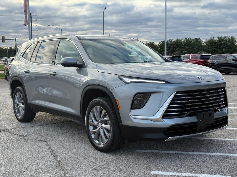 Buick Enclave Vehicle Full-screen Gallery Image 08
