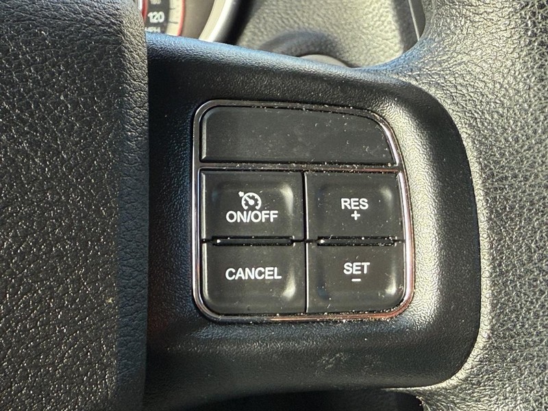 Dodge Journey Vehicle Full-screen Gallery Image 15