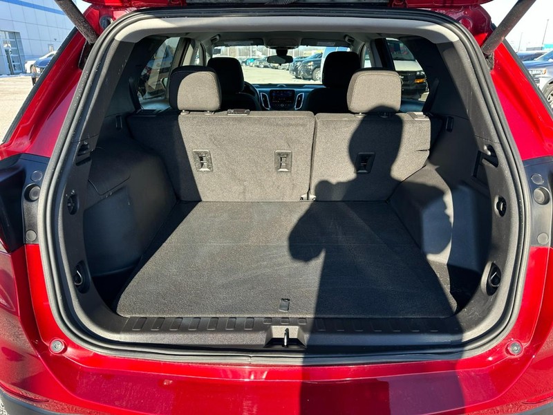 Chevrolet Equinox Vehicle Full-screen Gallery Image 05