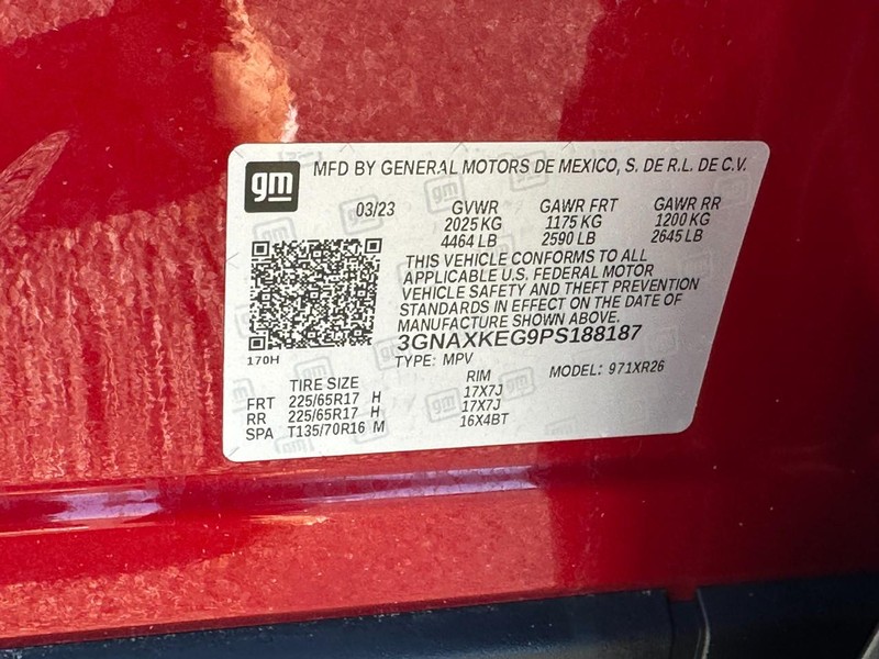 Chevrolet Equinox Vehicle Full-screen Gallery Image 23