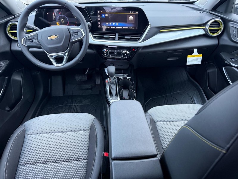 Chevrolet Trax Vehicle Full-screen Gallery Image 6