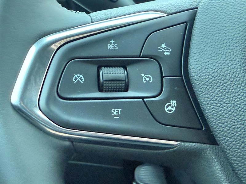 Chevrolet Trax Vehicle Full-screen Gallery Image 8