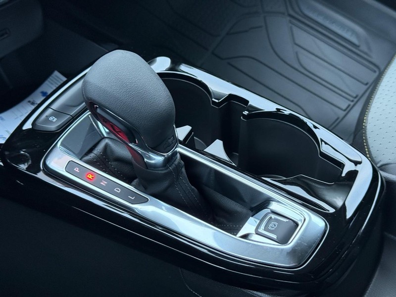 Chevrolet Trax Vehicle Full-screen Gallery Image 14