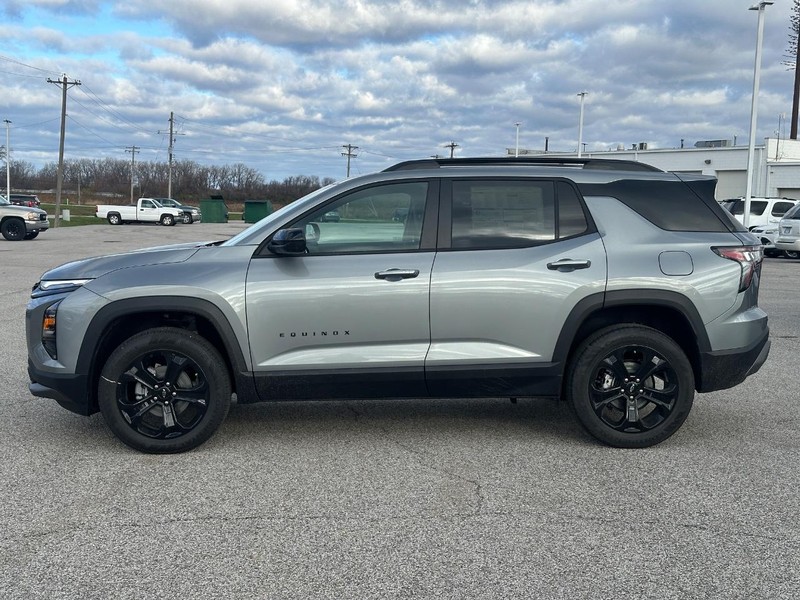 Chevrolet Equinox Vehicle Full-screen Gallery Image 2
