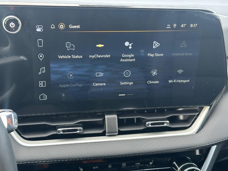 Chevrolet Equinox Vehicle Full-screen Gallery Image 11