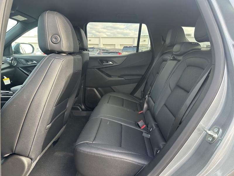 Chevrolet Equinox Vehicle Full-screen Gallery Image 5