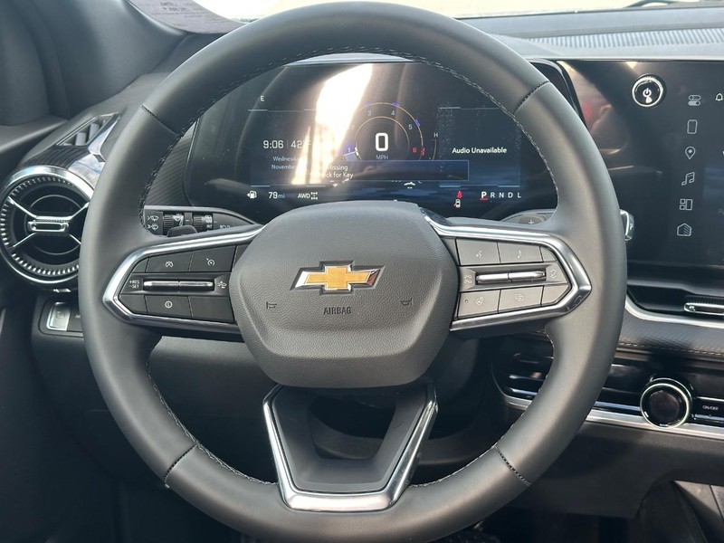 Chevrolet Equinox Vehicle Full-screen Gallery Image 7