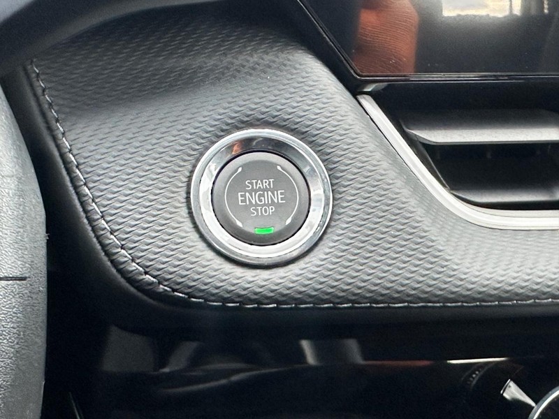 Chevrolet Equinox Vehicle Full-screen Gallery Image 10