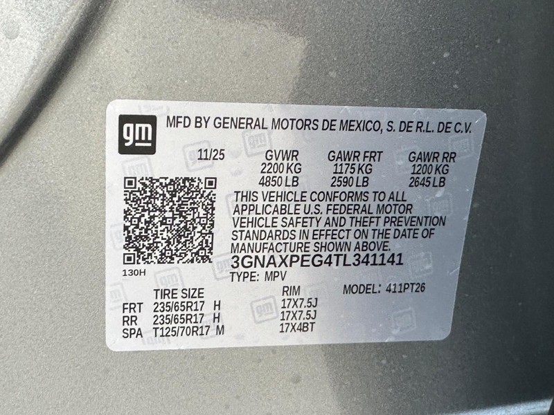 Chevrolet Equinox Vehicle Full-screen Gallery Image 18