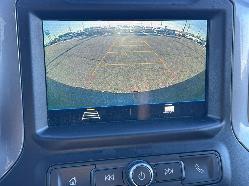 Chevrolet Silverado 1500 Vehicle Full-screen Gallery Image 20