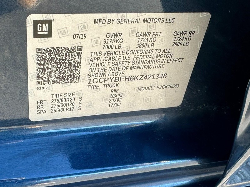 Chevrolet Silverado 1500 Vehicle Full-screen Gallery Image 21