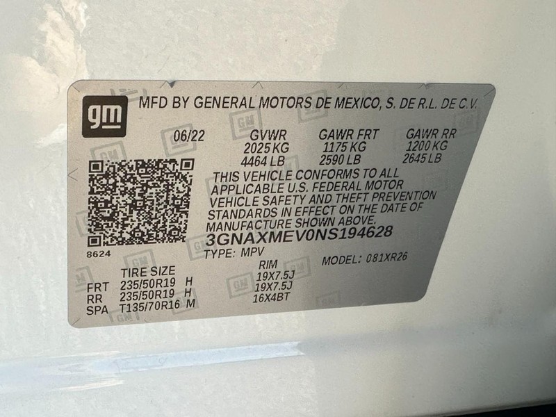 Chevrolet Equinox Vehicle Full-screen Gallery Image 24