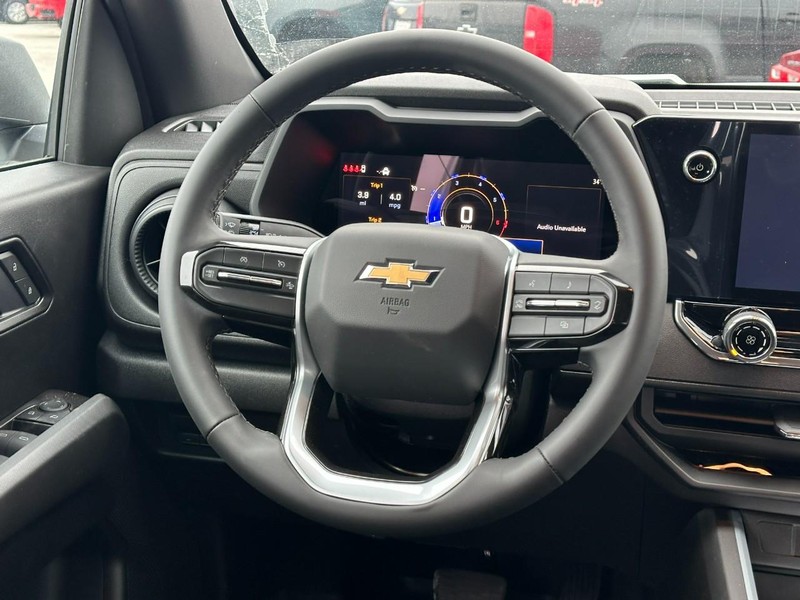 Chevrolet Colorado Vehicle Full-screen Gallery Image 6