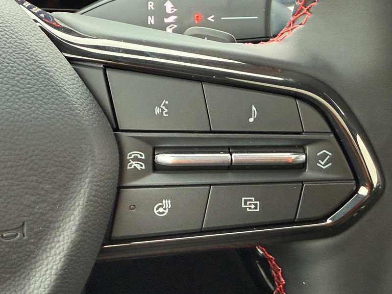 Chevrolet Traverse Vehicle Full-screen Gallery Image 12