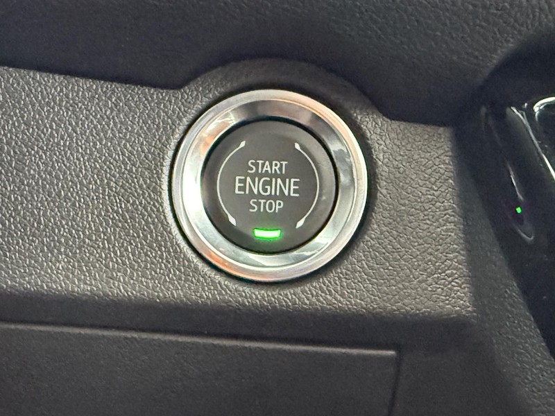 Chevrolet Traverse Vehicle Full-screen Gallery Image 13