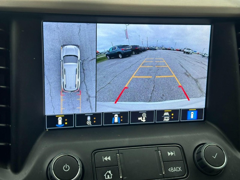 GMC Acadia Vehicle Full-screen Gallery Image 27